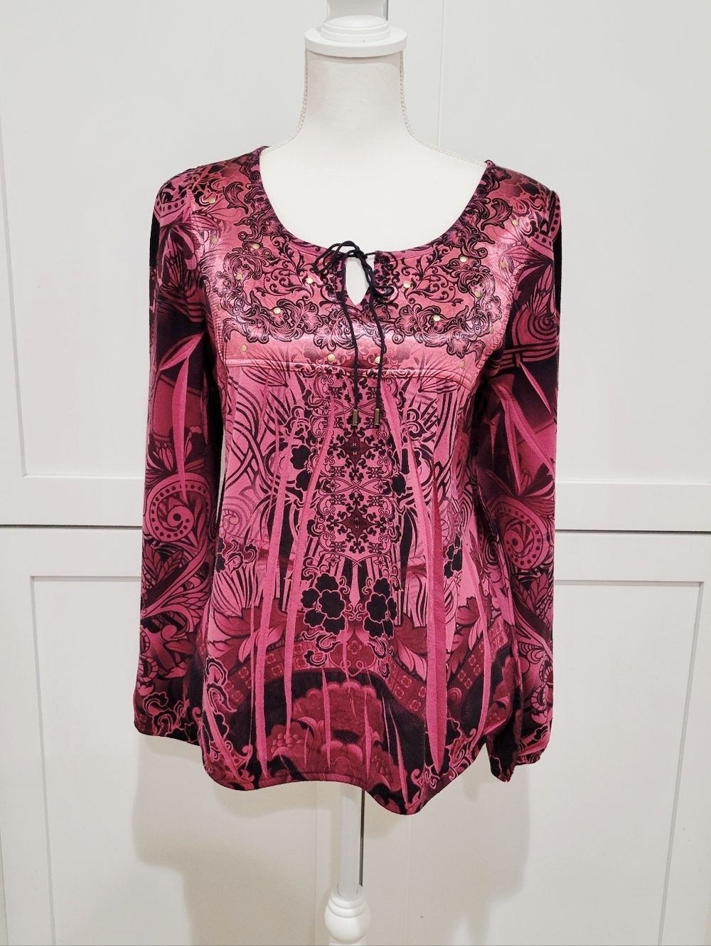Whimsigoth Maroon Red Patterned Long-Sleeve Scoop Neck Top with Tie | Size Large